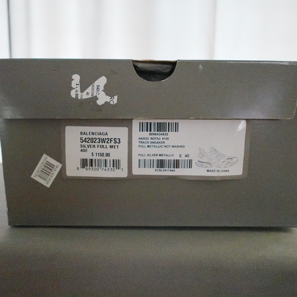 Balenciaga Track Triple Silver  (with extra pair of laces) EU 40 / US 7 - Picture 7 of 7